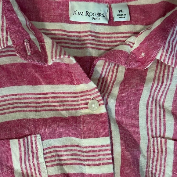 Kim Rogers Sleeveless Button-Down - Picture 3 of 3